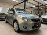Toyota Yaris Team*Klima*1.Hand*8fach Bereift*PDC*