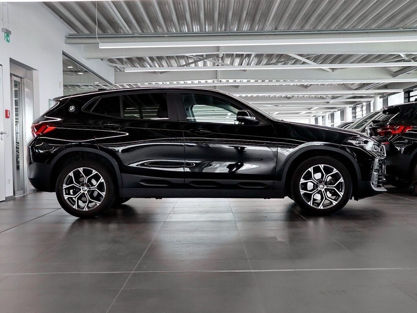 BMW X2 sDrive18i Advantage, миниатюра 2