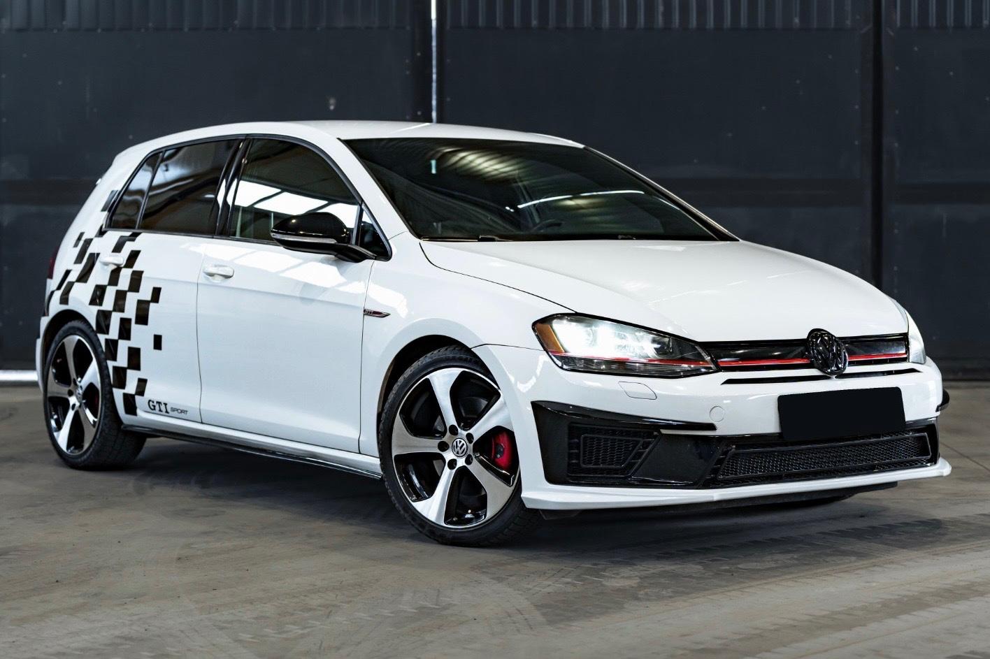 Volkswagen Golf 2.0 TSI DSG BMT GTI Performance