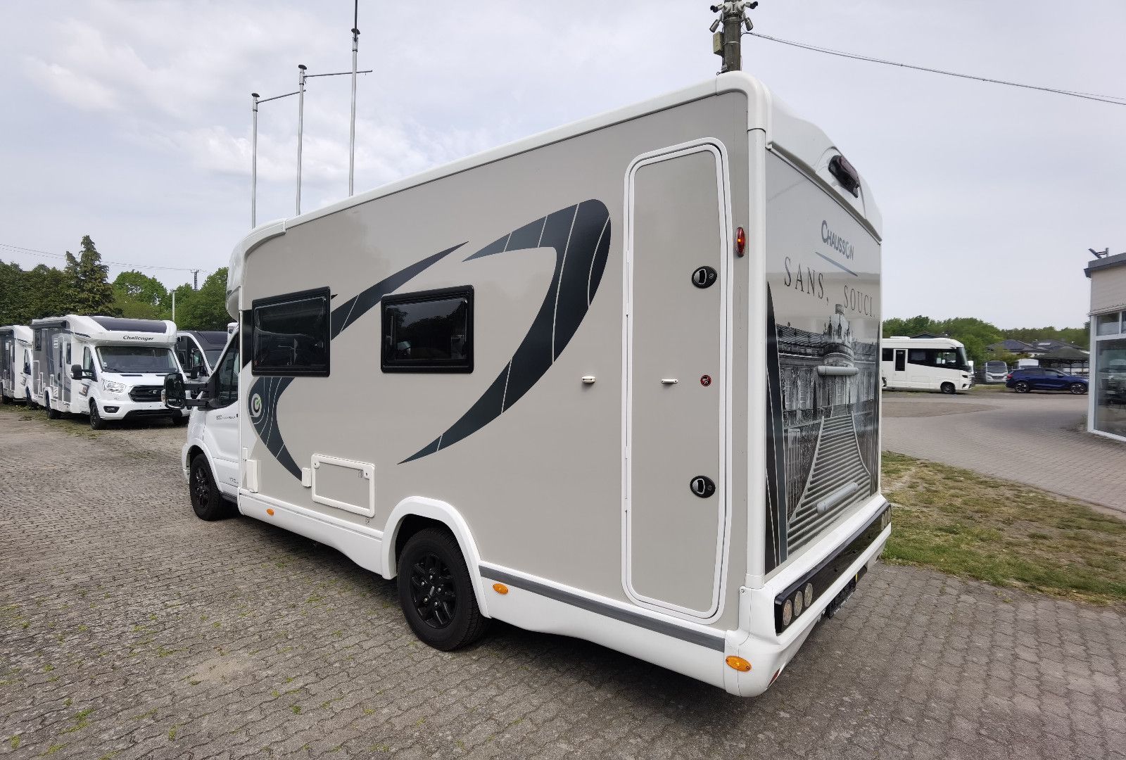 Fahrzeugabbildung Chausson 630  Titanium Premium