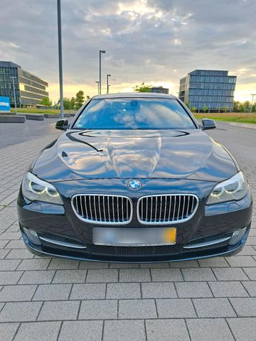 BMW F10 520d limousine Automatik Top Zustand