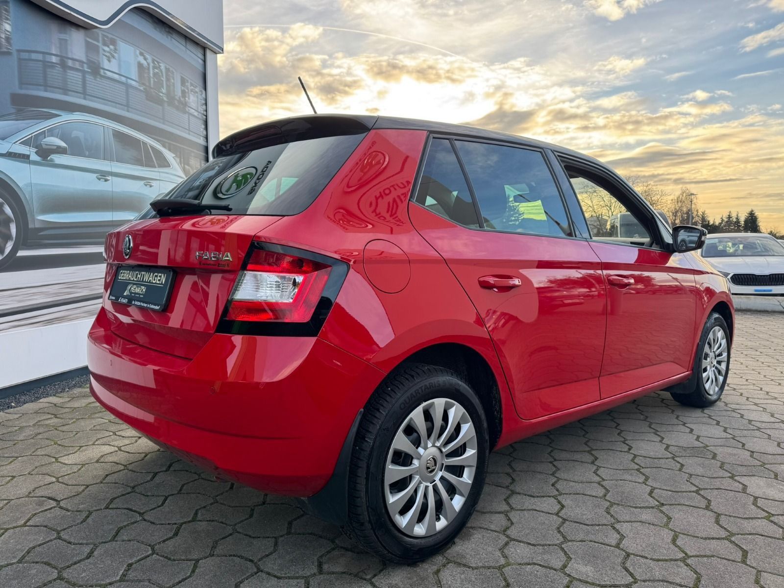 Fahrzeugabbildung SKODA Fabia 1.2l TSI 90PS 5-Gang*SHZ*PDC*