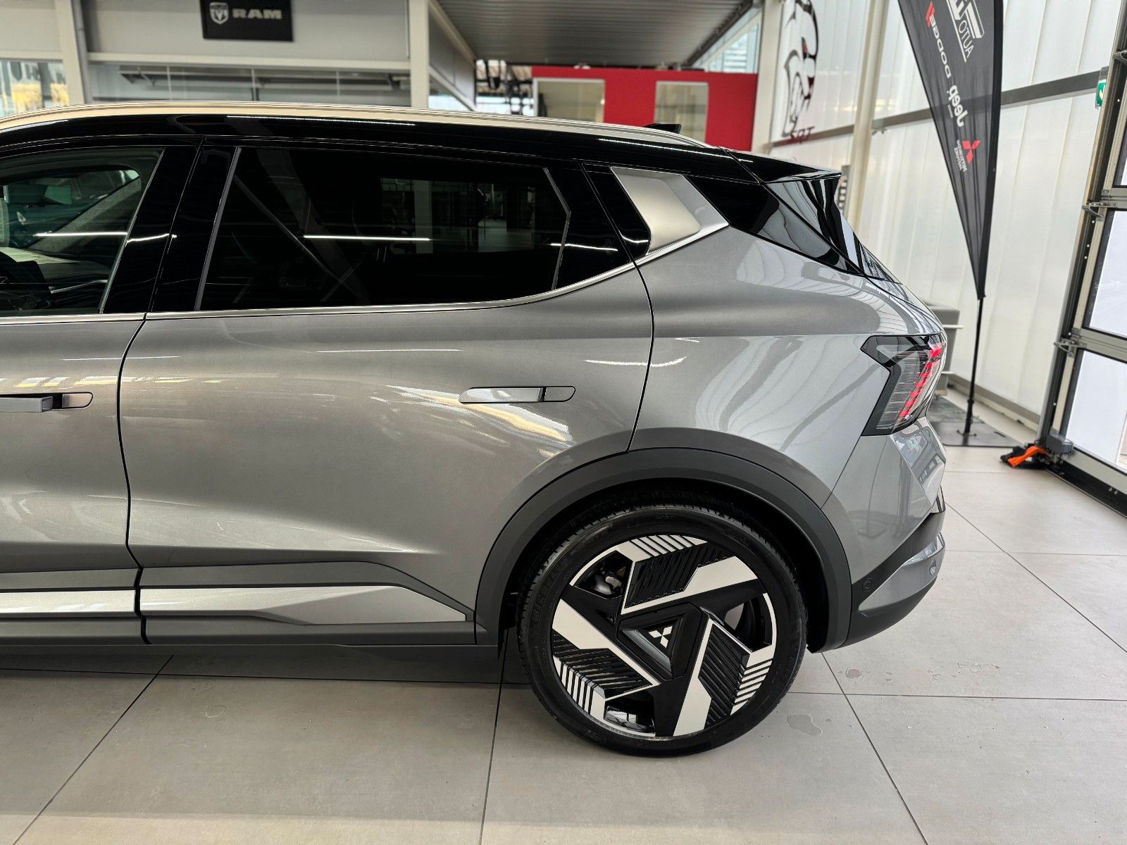 Fahrzeugabbildung Mitsubishi Eclipse Cross EV Diamant TOP 87 kWh 22KW
