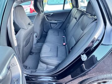 Volvo V60 - 10