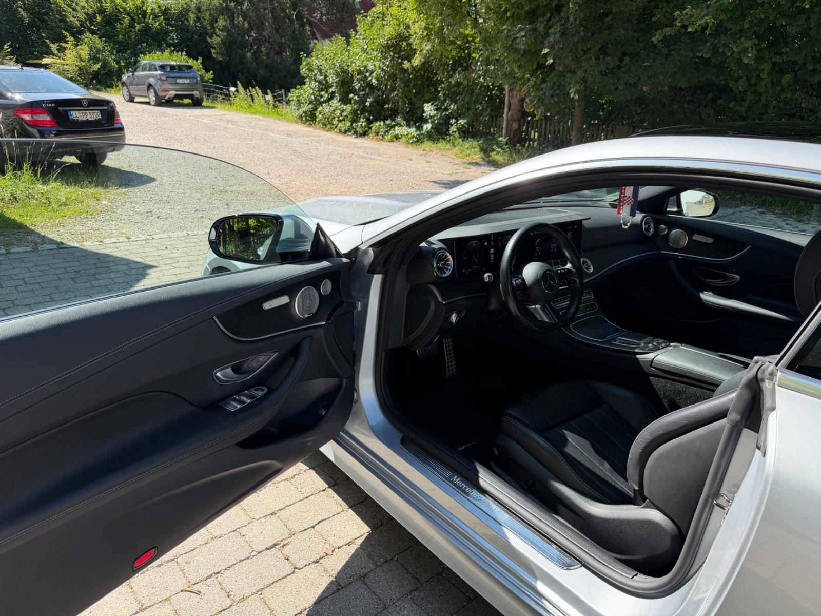 Mercedes-Benz E220,AMG,20Zoll,360grad, Widescreen,Burmester