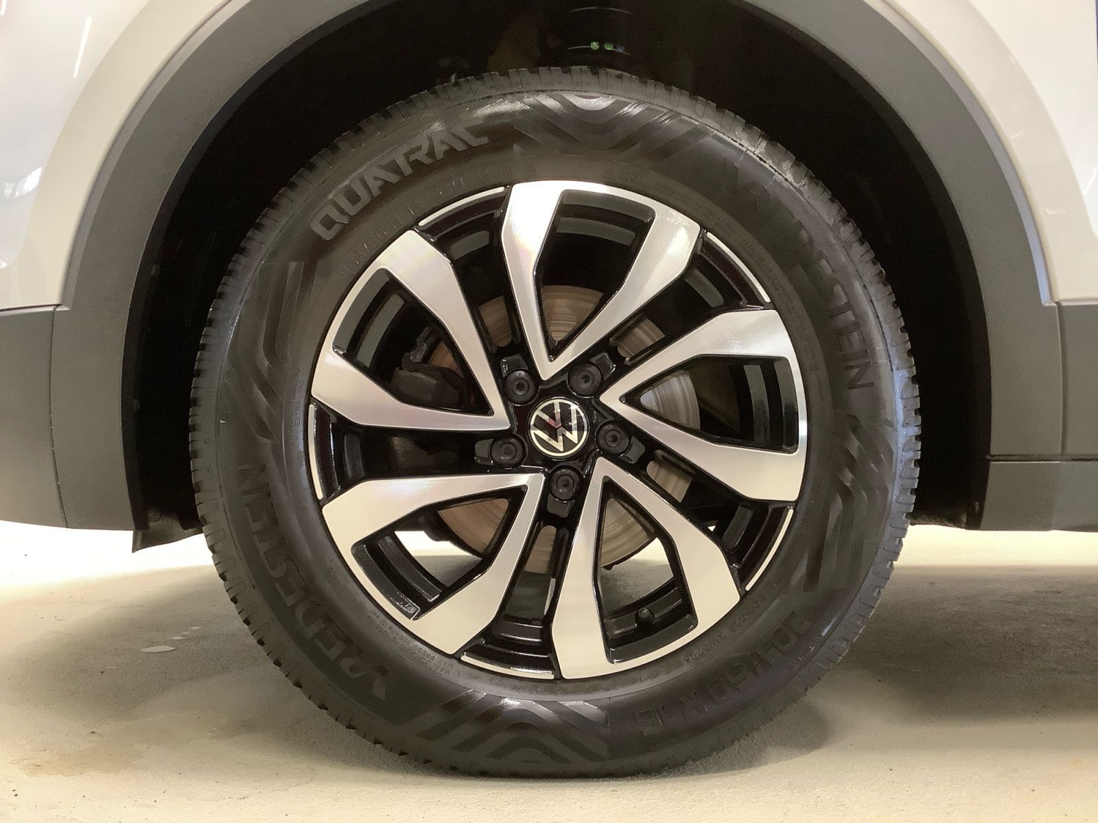 T-Cross Active 1,0 TSI 81 kW DSG AZV, Kamera, SH
