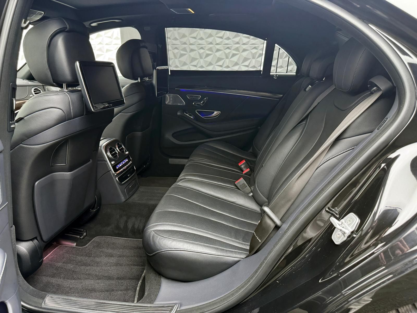 Fahrzeugabbildung Mercedes-Benz L 4MATIC/CHAUFFEUR/3xTV/BURM/PANO/DISTRO/HUD/360