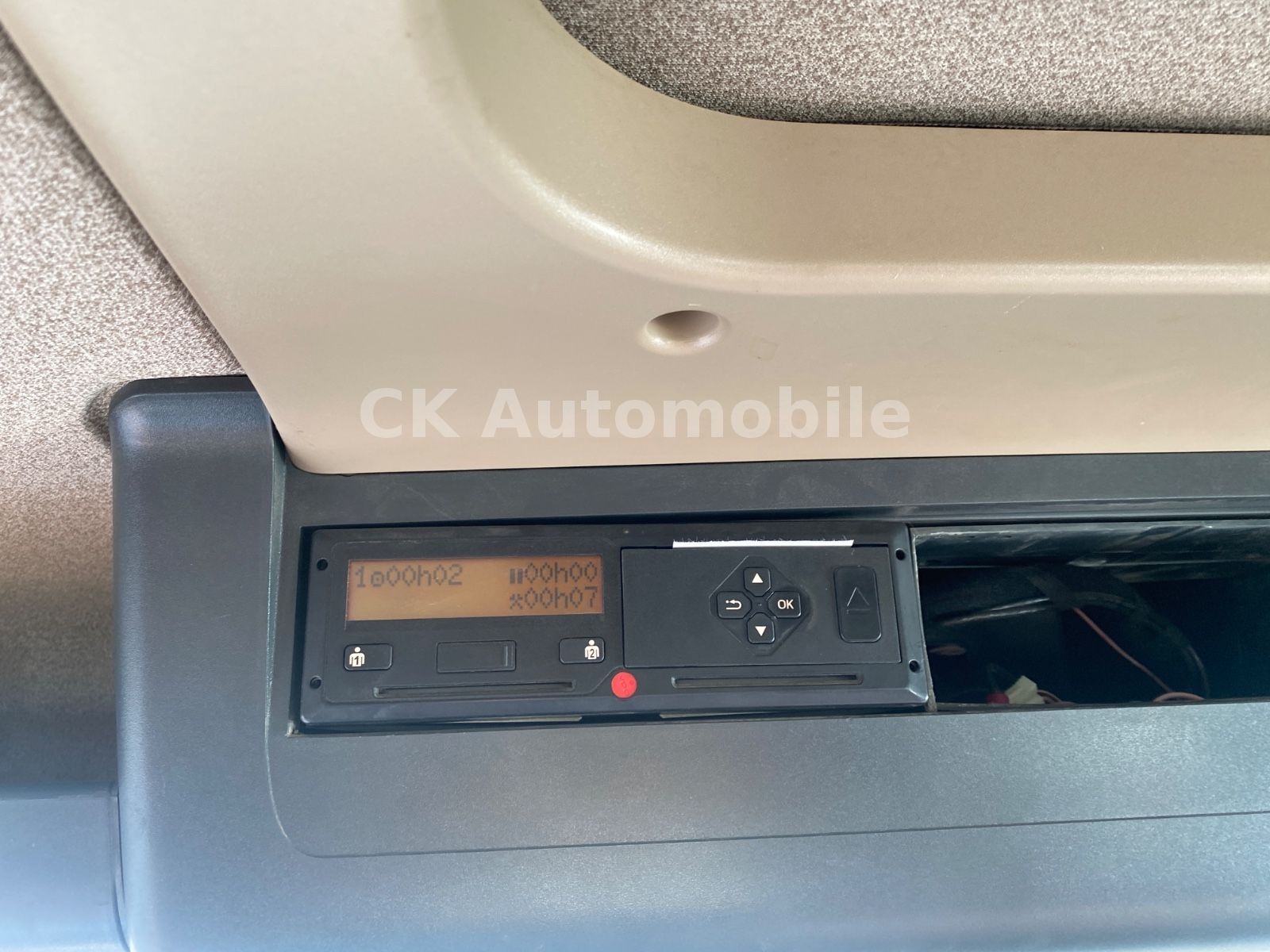 Fahrzeugabbildung MAN TGL 8.220 Kipper 7.5 Tonnen/3 Sitze/Klimaanlage