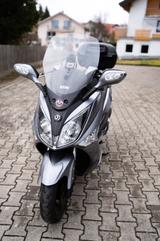 SYM GTS 300 San Yang - SYM ROLLER 300