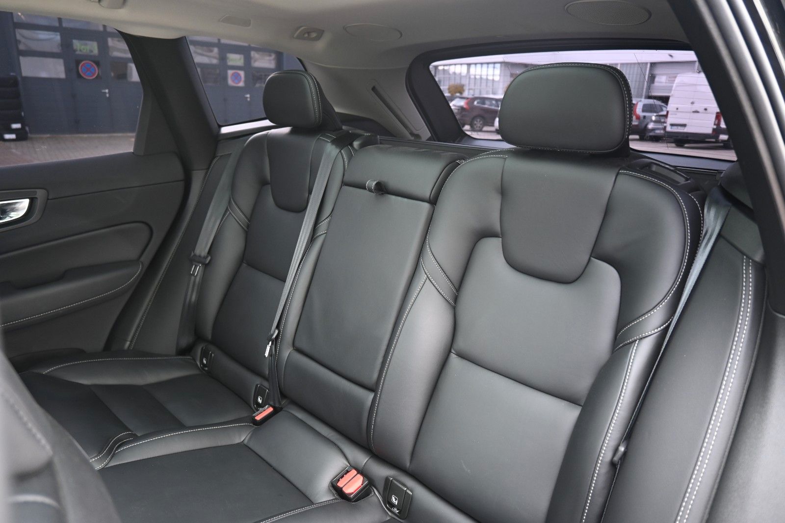 Fahrzeugabbildung Volvo XC60 Inscription T6 PHEV AWD*Luft*HUD*360°*STHZG