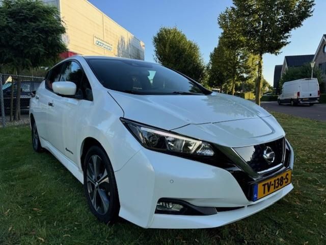 Nissan Leaf N-Connecta 40KWH/NAV/360CAM/CRUISE/STVERWAR