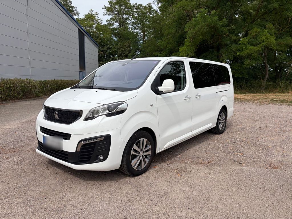 Image of Peugeot Traveller
