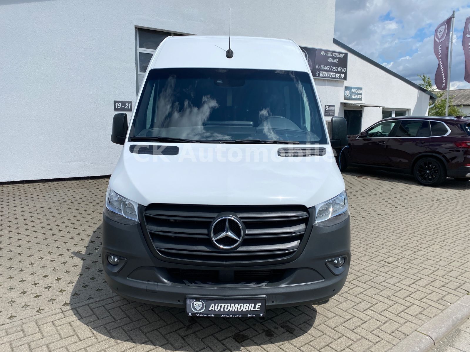 Fahrzeugabbildung Mercedes-Benz Sprinter III Mixto 319CDI Autom./5 Sitze/Navi