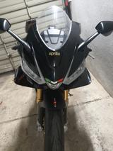 Aprilia RSV 4 Factory 1100 Ultra Dark gold Felge - Aprilia Motorräder in Düsseldorf