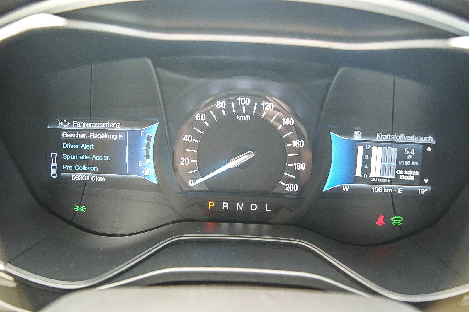 Fahrzeugabbildung Ford Mondeo Turnier 2.0 Hybrid Vignale 1.HAND ANHÄNZV