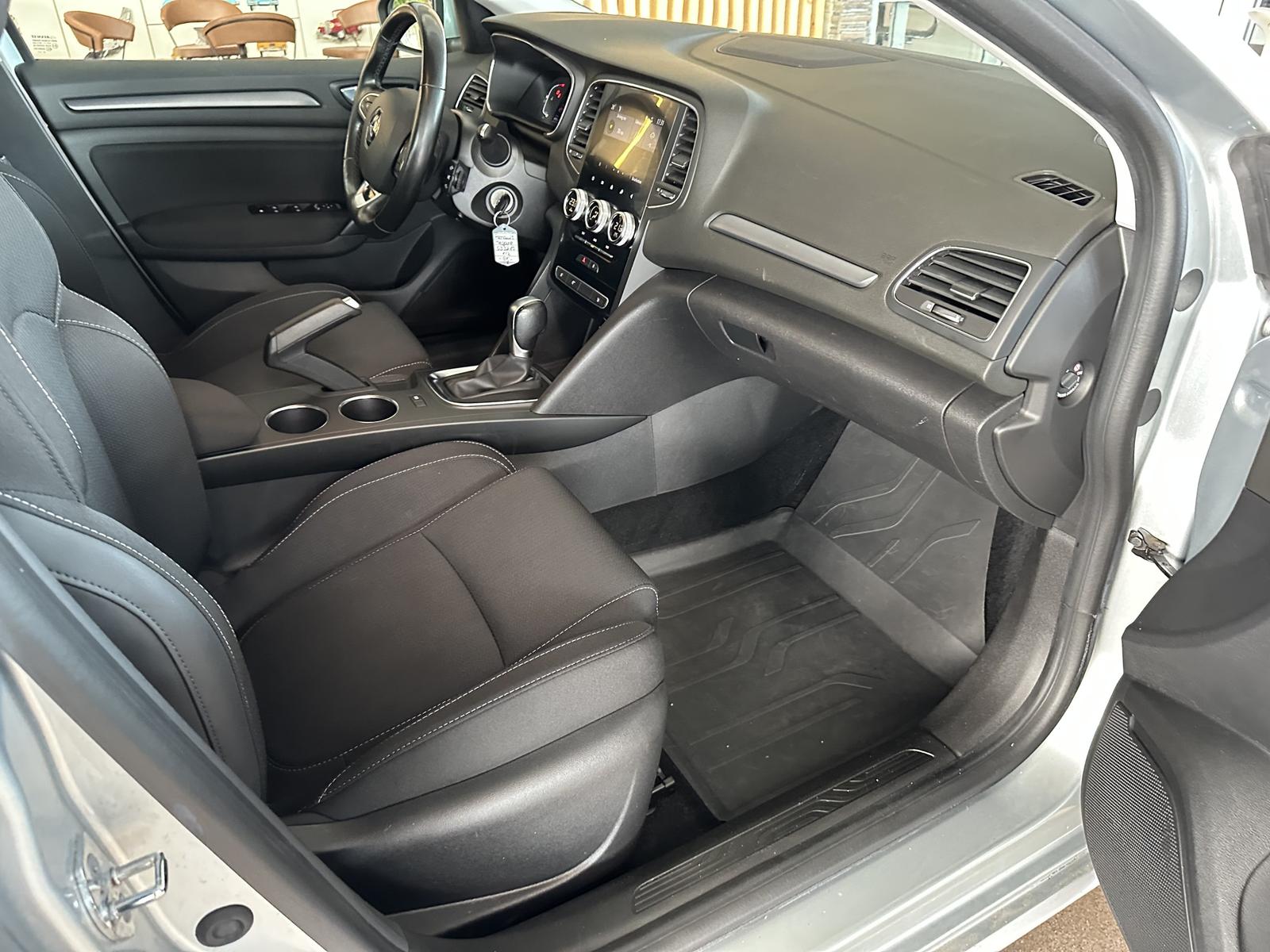 Renault Megane Business Navi Tempomawt LED SHZ PDC
