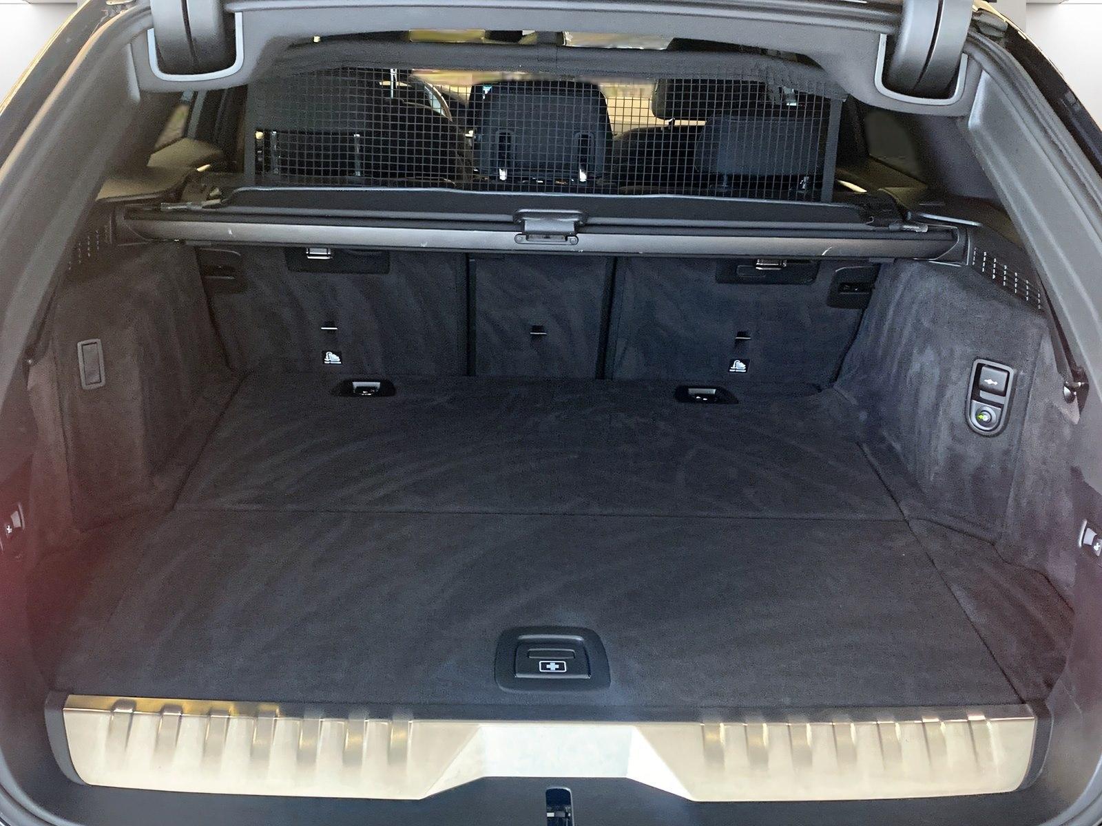 BMW 530e Touring M Sport AHK LiveCockpitProf Kamera