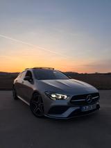Mercedes-Benz CLA 200 Shooting Brake - : Beige, Kombi