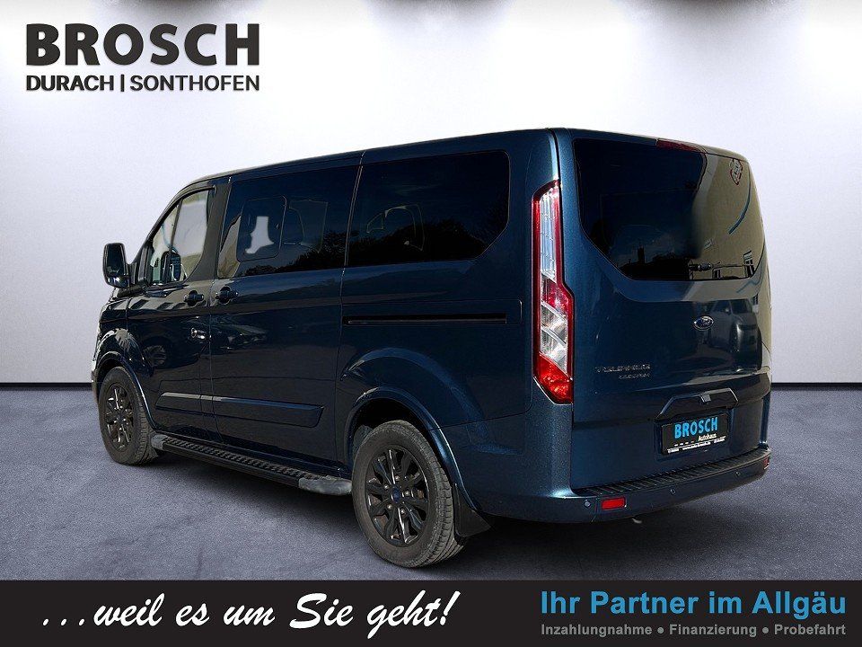 Fahrzeugabbildung Ford TOURNEO CUSTOM 2.0 TDCi AUT L1 8SITZER TITANIUM