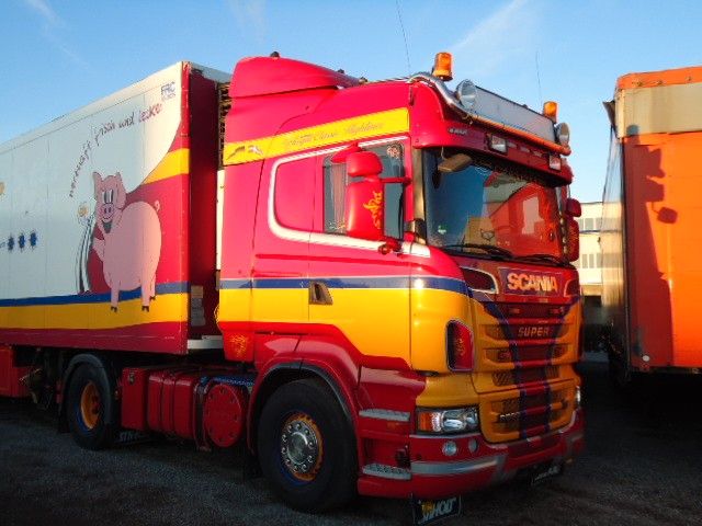 Scania R560