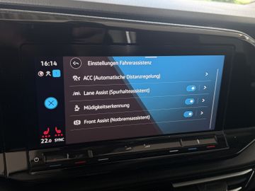 Volkswagen Caddy Maxi 2.0TDI DSG STYLE LED NAV ACC FLÜGEL
