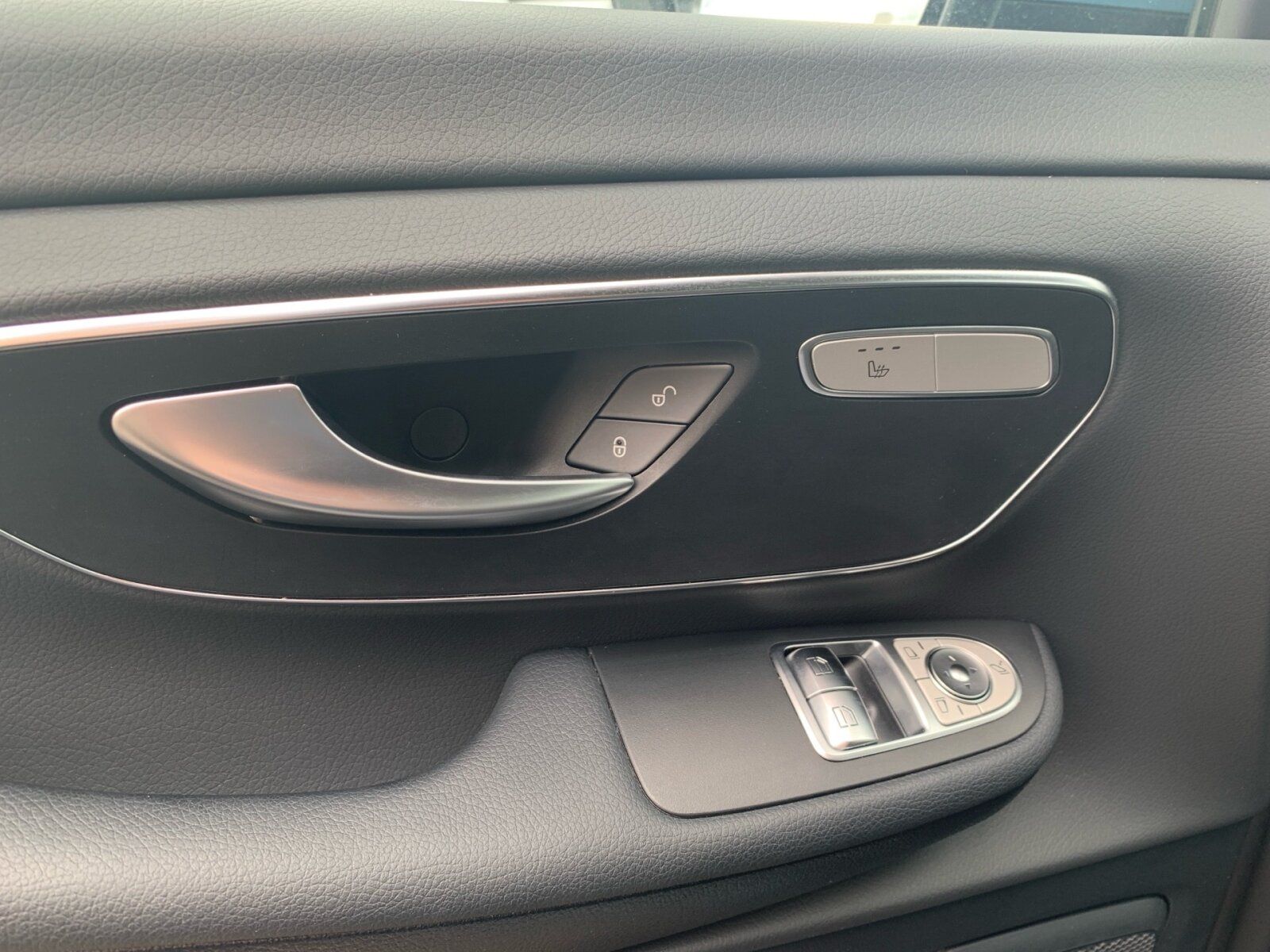 Mercedes-Benz V 220 d STYLE Kompakt LED PARK AHK WINTER TEMP foto 17