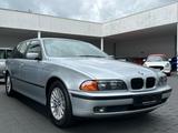 BMW 520i Touring | Originalzustand | Erst 24.788 km! - BMW: 7er