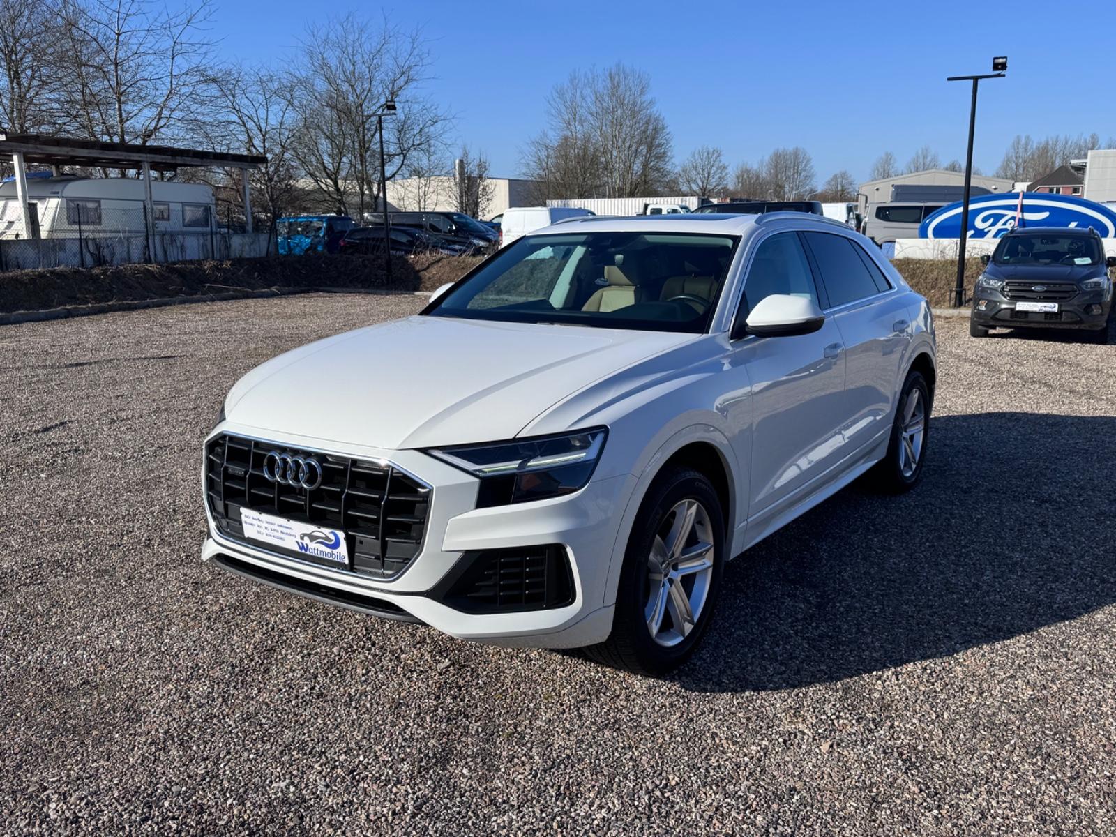 Audi Q8 55 TFSI quattro S-Line, Pano, Leder, Business