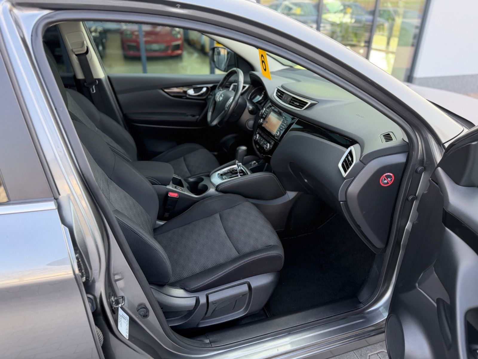 Qashqai N-Connecta 1.2 Autom. Navi Pano