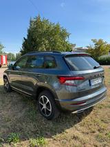 Skoda Karoq 2.0l TDI DSG 4x4 SPORTLINE Service NEU! - Skoda Karoq von privat