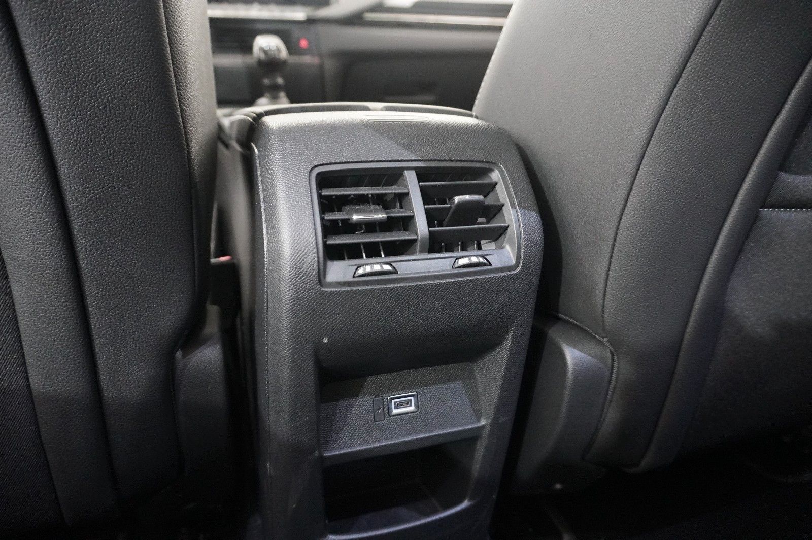 Fahrzeugabbildung Opel Astra L ST 1.5D ELEGANCE NAVI/LED/KAMERA/SH/DAB+