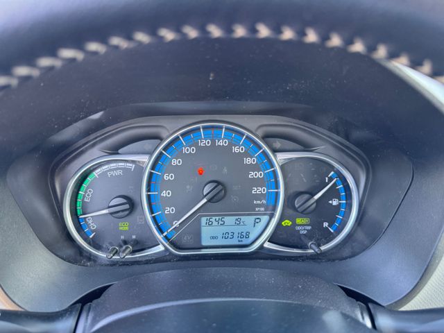 Toyota Yaris  Comfort Hybrid