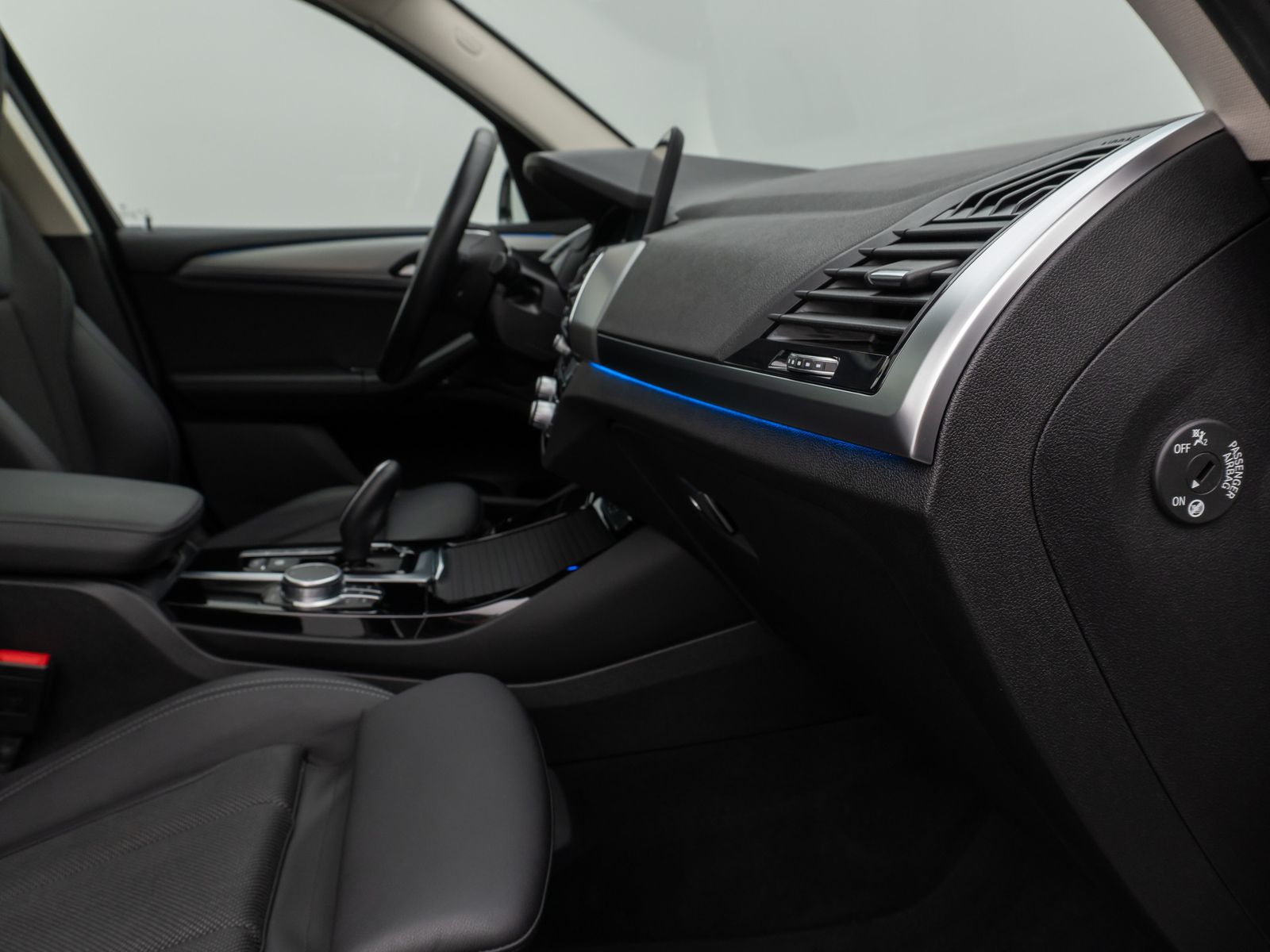 Fahrzeugabbildung BMW X3 xD30e xLine Panorama 360°HUD DAB HiFi Komfort