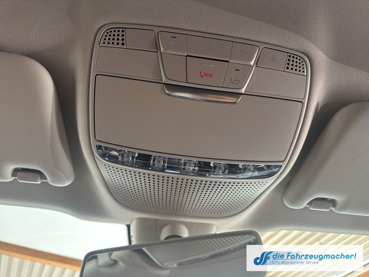 Fahrzeugabbildung Mercedes-Benz E 300 T-Modell de Niveau Navi Digitales Cockpit