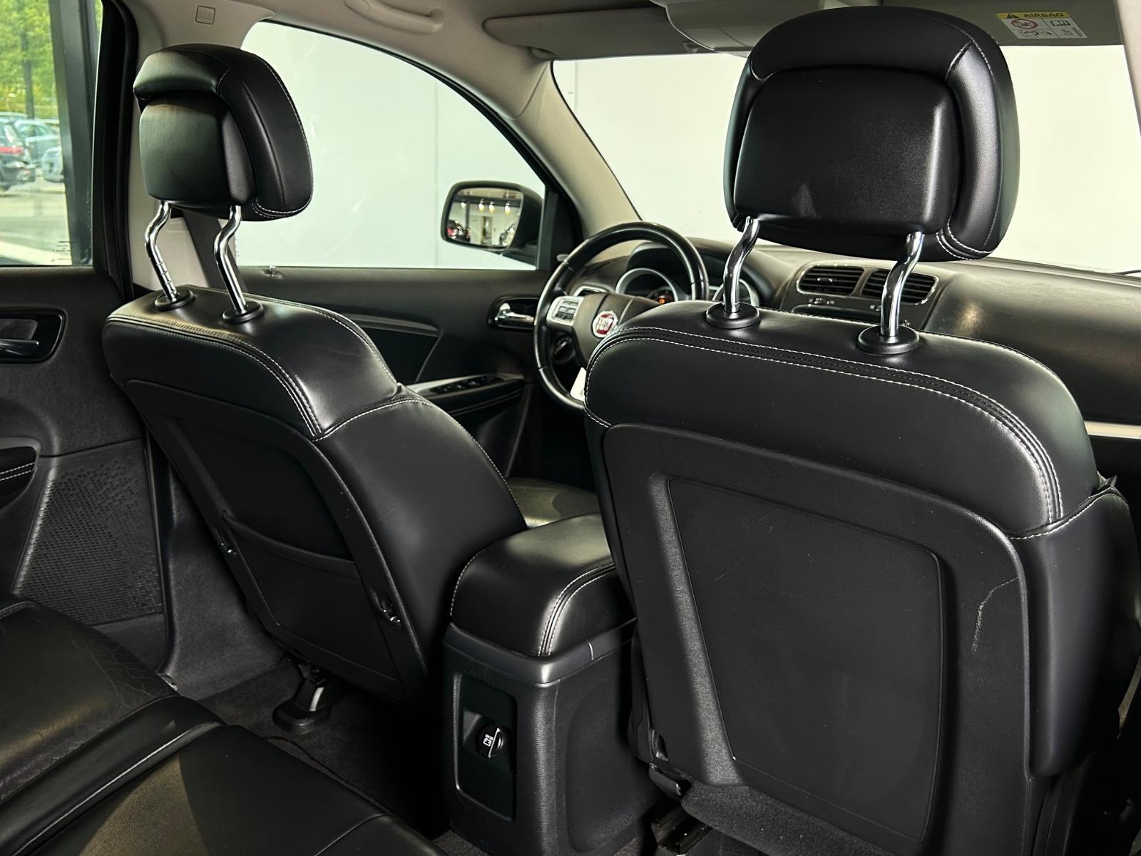 Fiat Freemont Black Code | 170 ch | BVA | 7 places | Caméra de recul | GPS