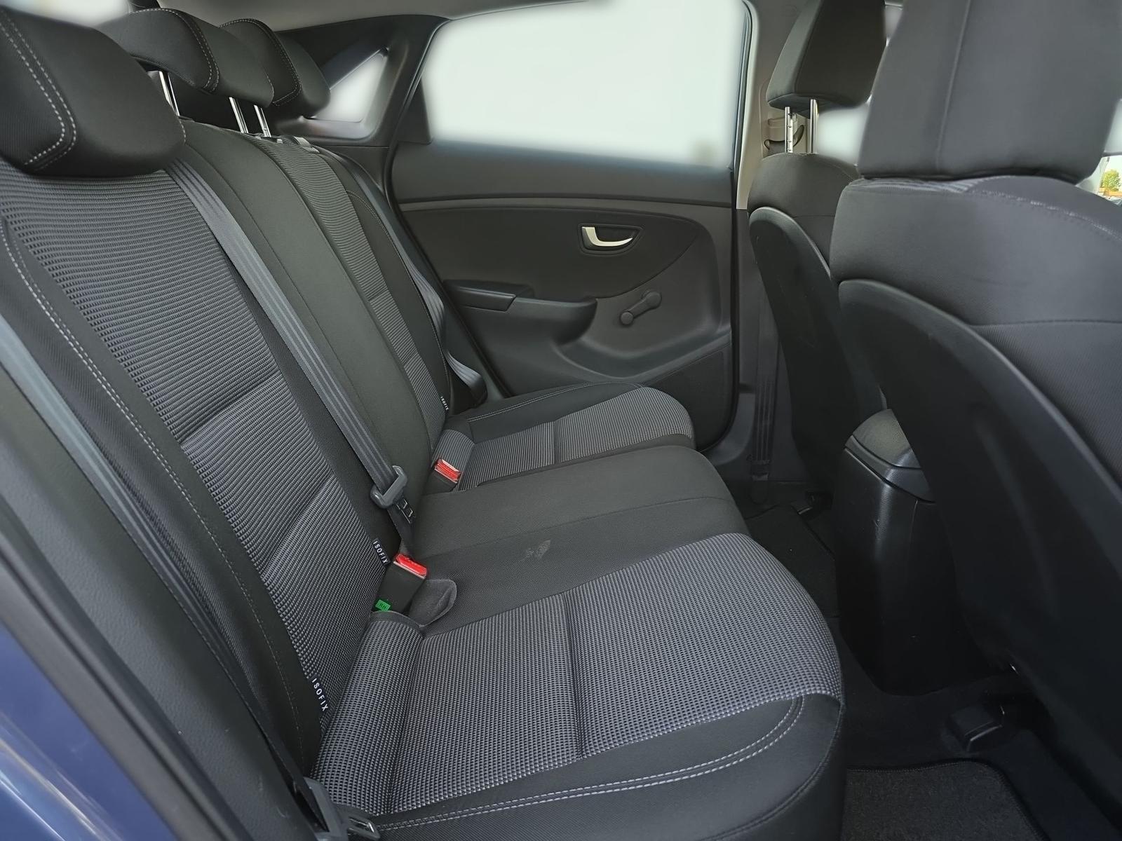 Hyundai i30 1.4 Classic Tempomat Sitzheizung Klima PDC