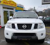 Nissan Navara 2.5 4x4 Pickup Hardtop KingCab*LKW*Garant - Nissan Navara mit Diesel-Antrieb