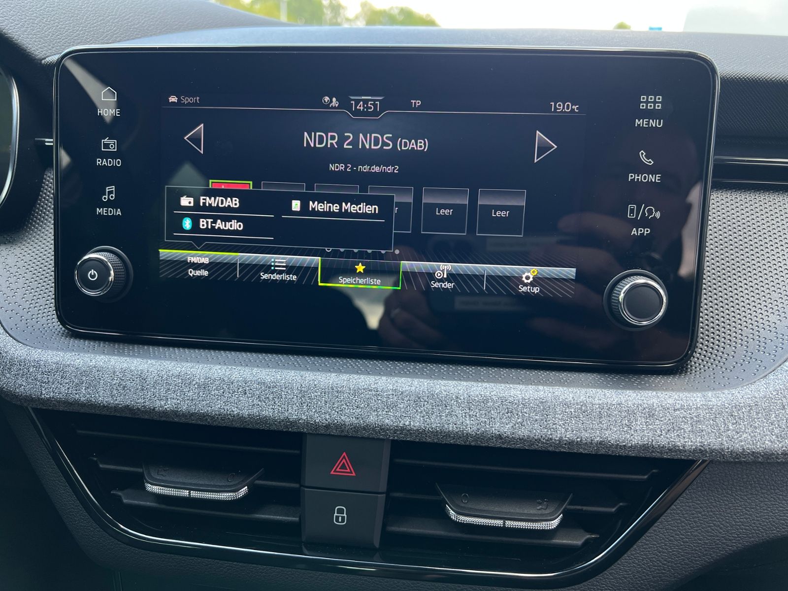 Fahrzeugabbildung SKODA Kamiq Selection 1.0 TSI DSG *ACC, LED, Kamera, S