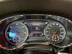 BENTLEY Bentayga 4.0 V8, 2 Hand