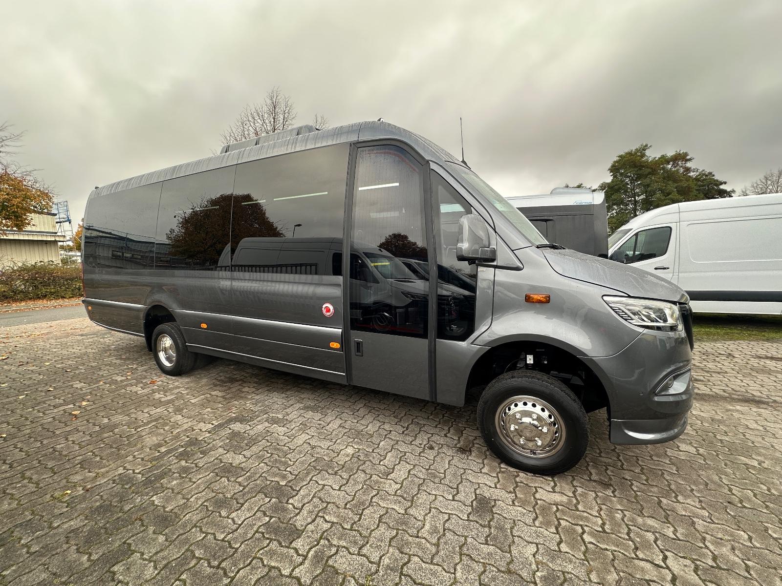 Mercedes-Benz Sprinter 519 4x4 22 Sitzer Klima AHK VIP