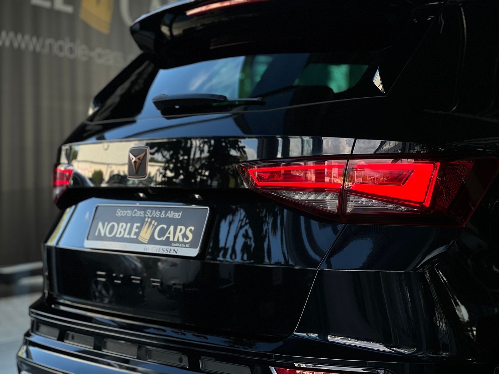 Fahrzeugabbildung CUPRA ATECA Limited Edition MY21 4Drive PANO NAV LEDER