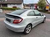 Mercedes-Benz C 200 C -Klasse Sportcoupe C 200 Kompressor - Mercedes-Benz C 200: Sportcoupe Kompressor