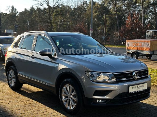 Volkswagen TIGUAN 2.0 TDI 110 KW 4MOTION DSG ACC DAB 1HA E6