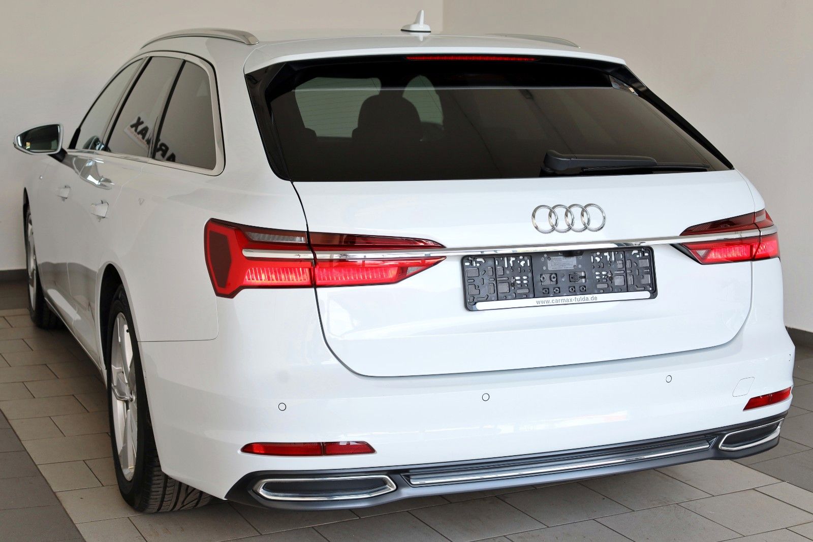 Fahrzeugabbildung Audi A6 Avant 40TDI S Line T.Leder,Navi,LED,Kamera,WR