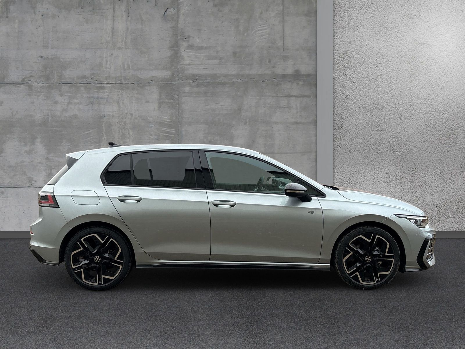 Fahrzeugabbildung Volkswagen Golf  2.0 TDI R-Line DSG AppConnect Standheizung