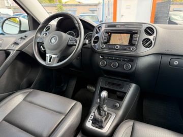 Volkswagen Tiguan - 10