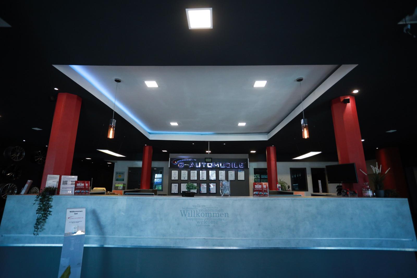 showroom-image-main