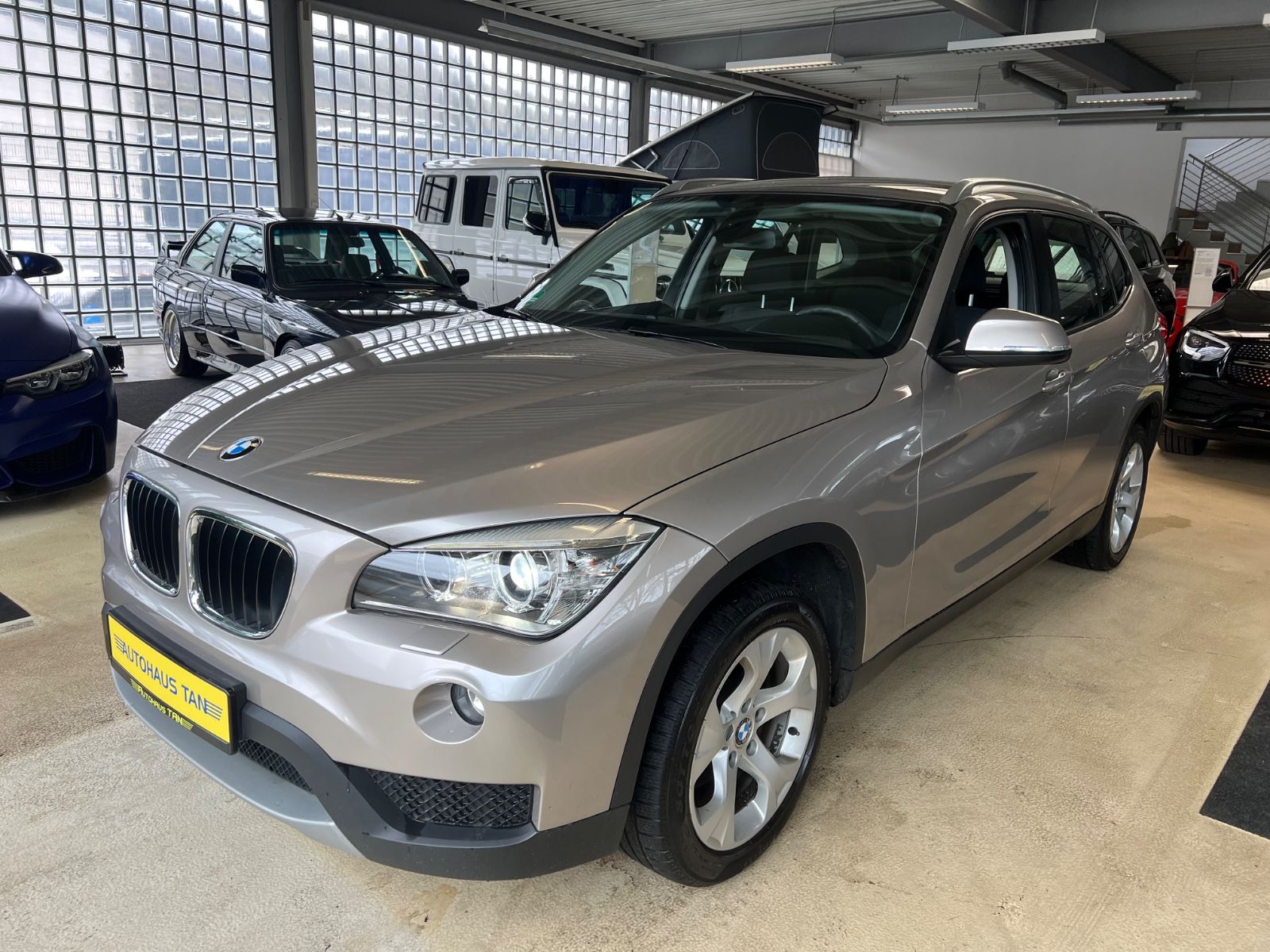 Fahrzeugabbildung BMW X1 18 d xDrive *LED/XENON*NAVI*MEMORY*