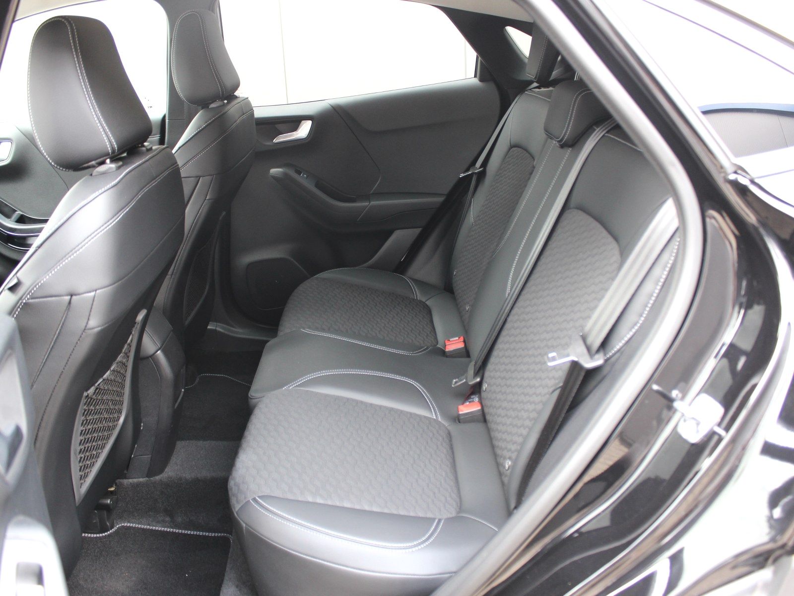 Fahrzeugabbildung Ford Puma Titanium X 1,0 EcoBoost Mild Hybrid