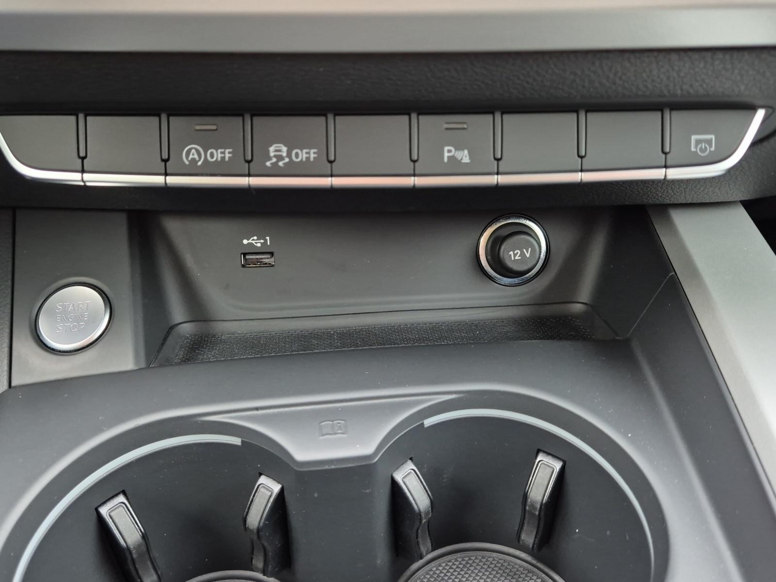 Audi A4 Avant 35 TFSI advanced S-tronic LED Navi SHZ 